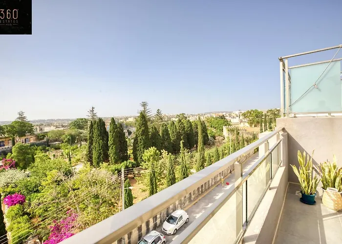 Sunny & Beautiful Views, Amazing Design & Terrace By 360 Estates