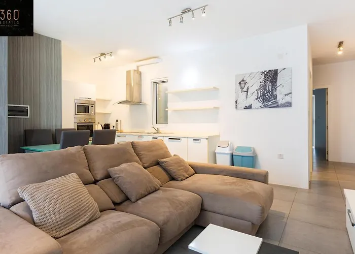Sunny & Beautiful Views, Amazing Design & Terrace By 360 Estates