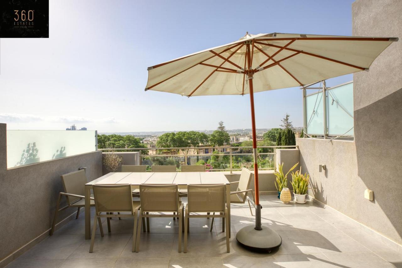 Sunny & Beautiful Views, Amazing Design & Terrace By 360 Estates *