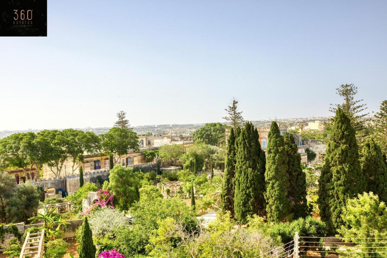 Sunny & Beautiful Views, Amazing Design & Terrace By 360 Estates *