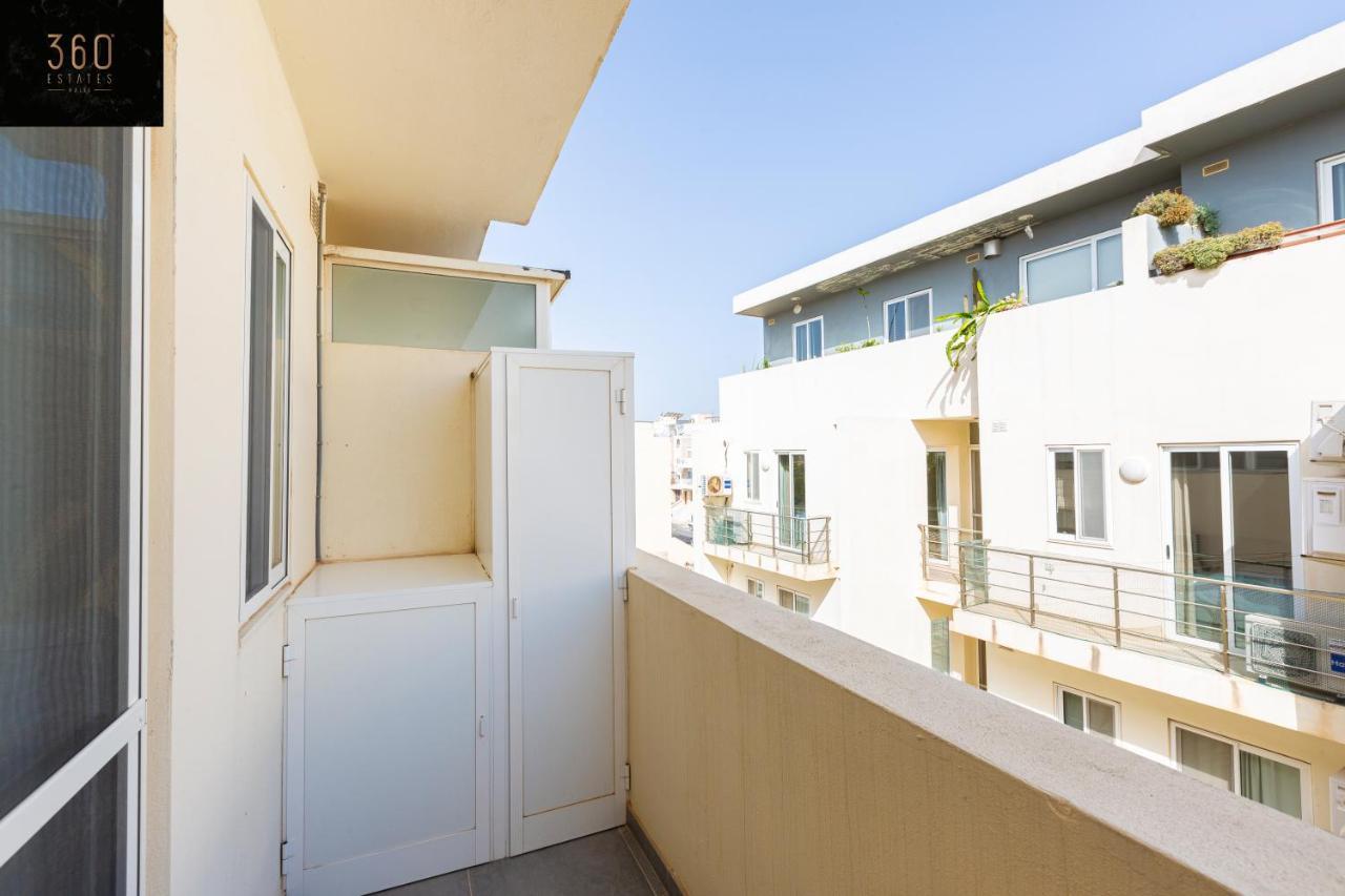 Sunny & Beautiful Views, Amazing Design & Terrace By 360 Estates Appartement Lija